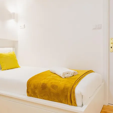 Homestay - Bairro Alto Centro Historico D Lisbon