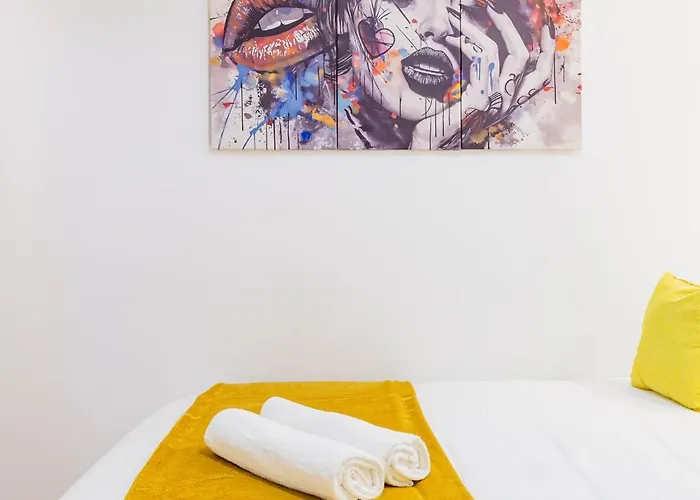 - Bairro Alto Centro Historico D *