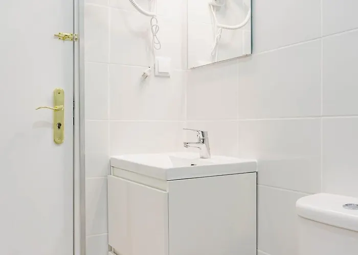 - Bairro Alto Centro Historico D Homestay Lisbon