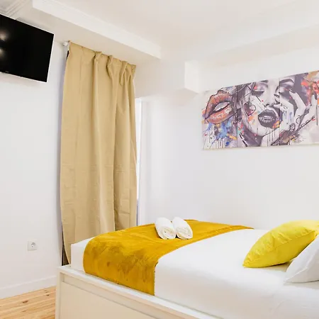 Homestay - Bairro Alto Centro Historico D Lisbon