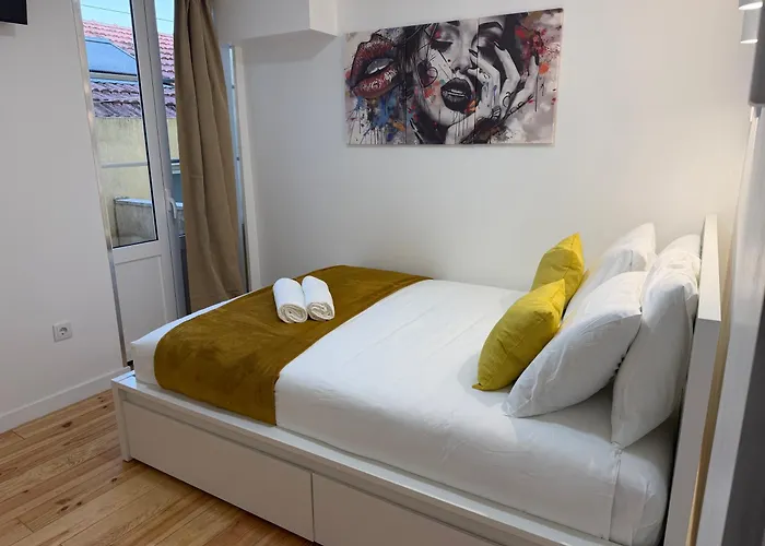 - Bairro Alto Centro Historico D ליסבון